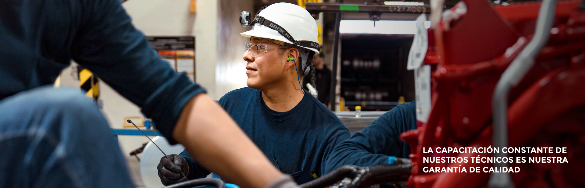 La capacitación constante de nuestros técnicos es nuestra garantía de calidad